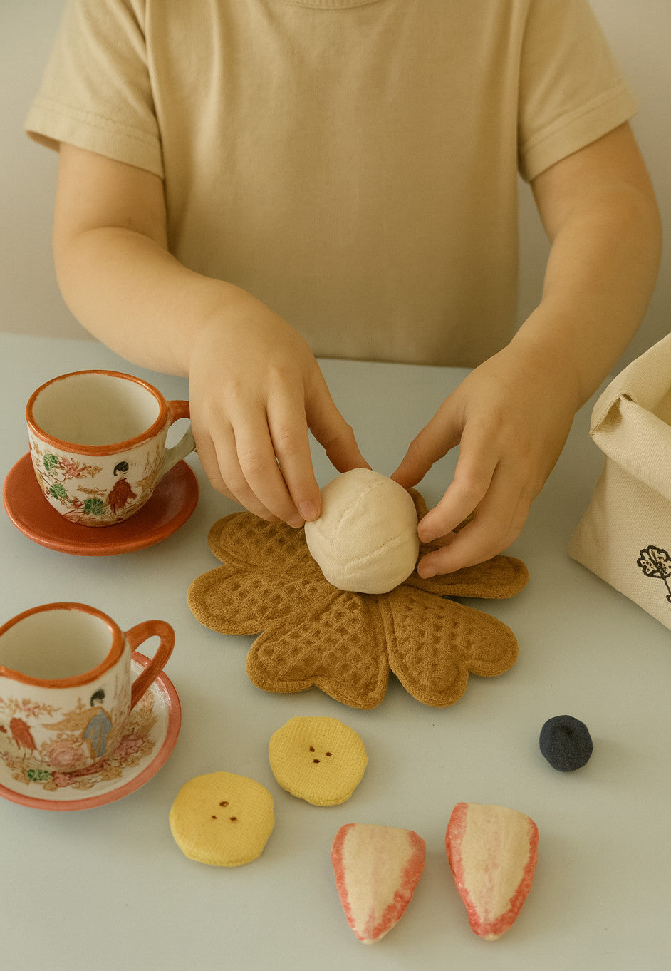 Handmade Fabric Waffle Play Set – 5-Piece with Baker Bag