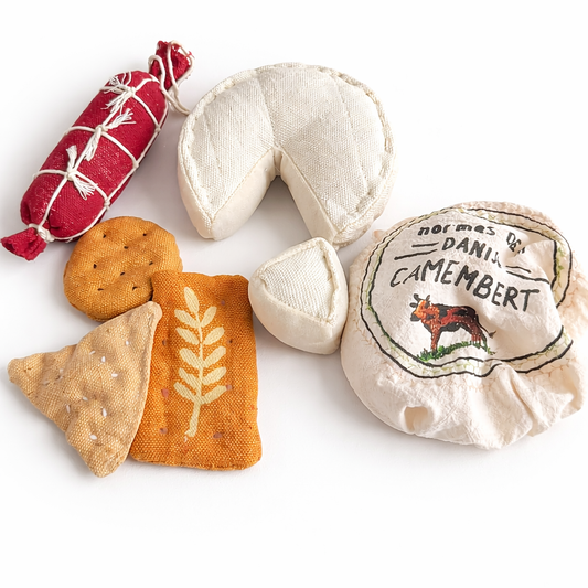 Salami, Camembert & Sesame crackers Play set  5 piece