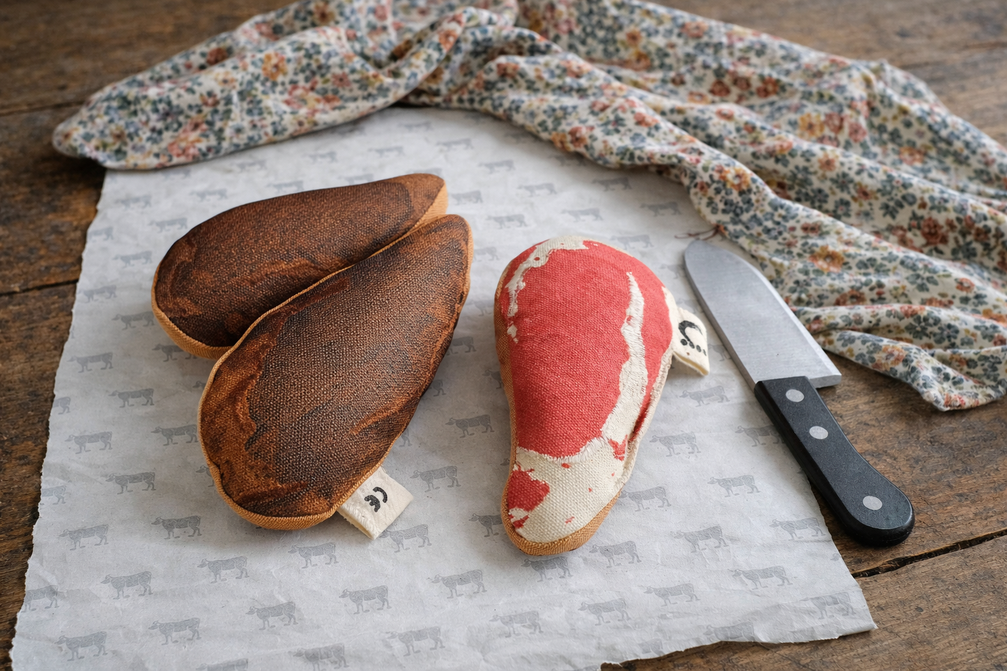 Dual-Sided Ribeye Steak Toy – Raw & Cooked Sides - 1 Pcs