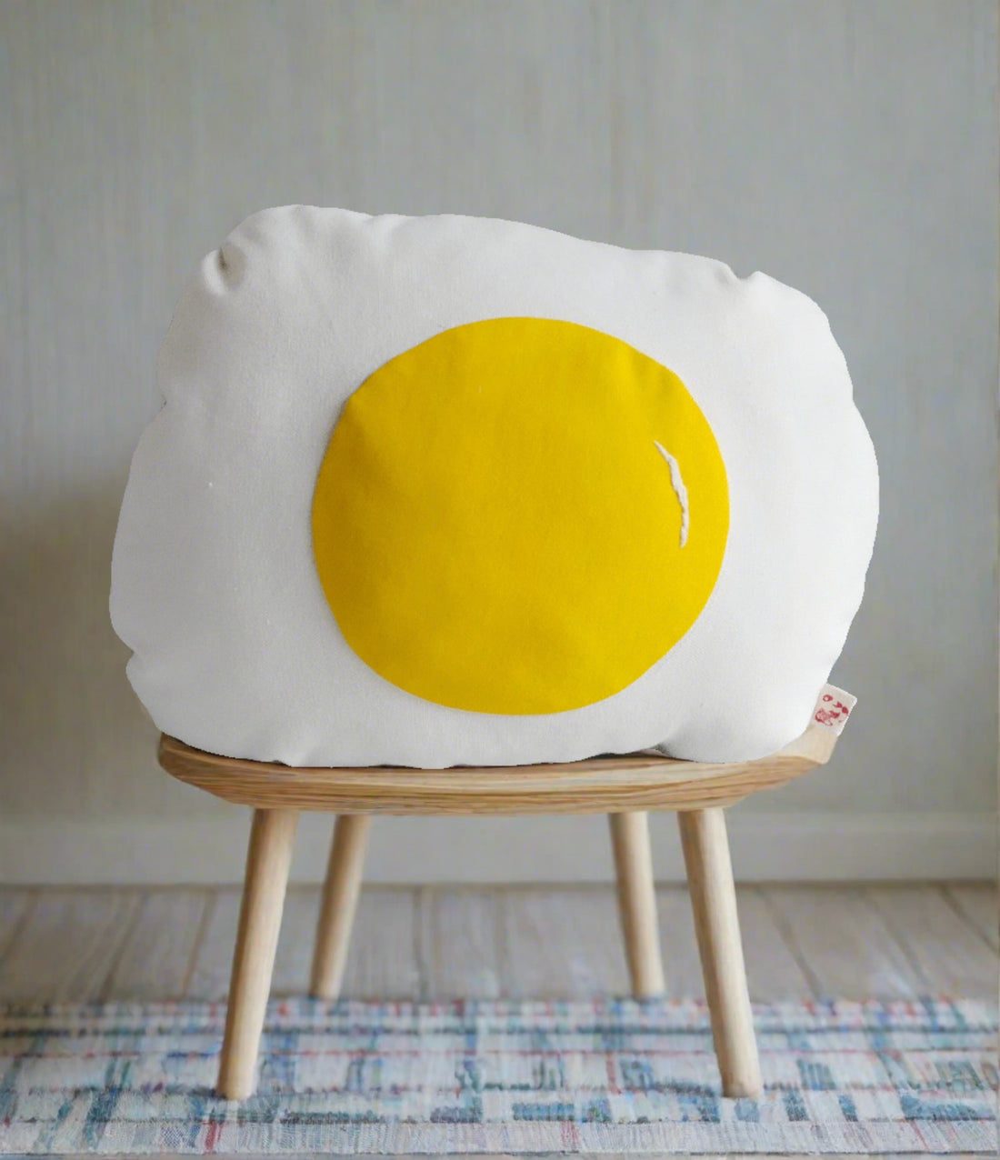 Fried egg pillow normadot