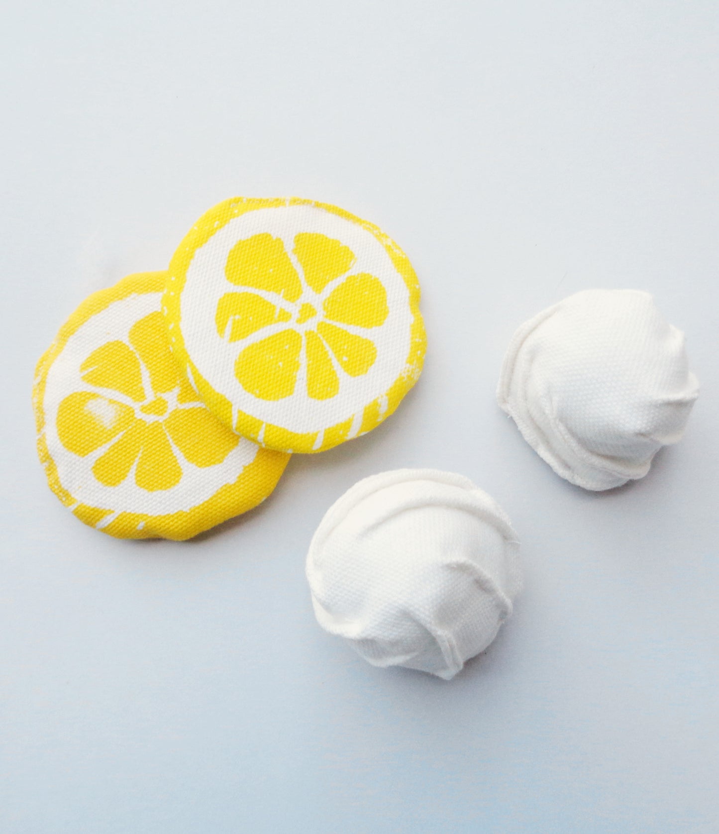 Play food - Whipped cream  (2 pieces)